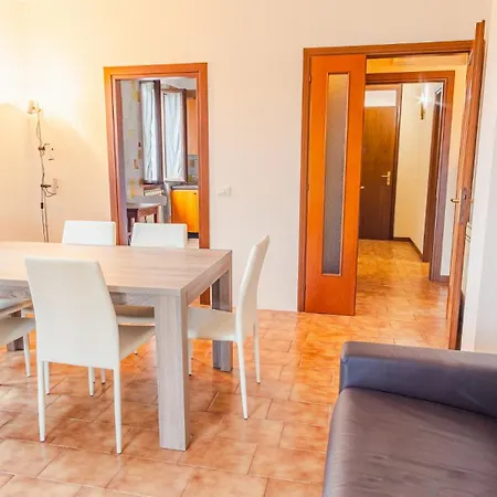 Quantum - Italian Homing Apartment *