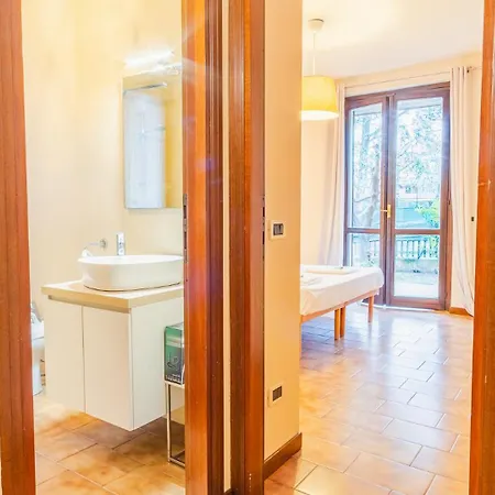 Quantum - Italian Homing Apartment